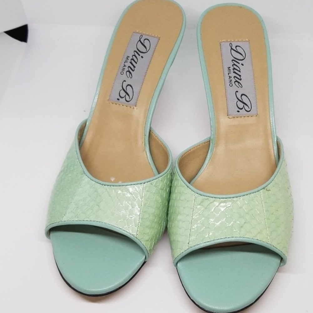 Diane B. Milano mint green slip on sandals 7M
